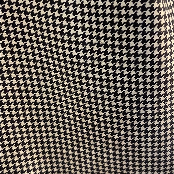 Vintage old money silk Ralph Lauren Black and White Houndstooth Scarf - Picture 8 of 9